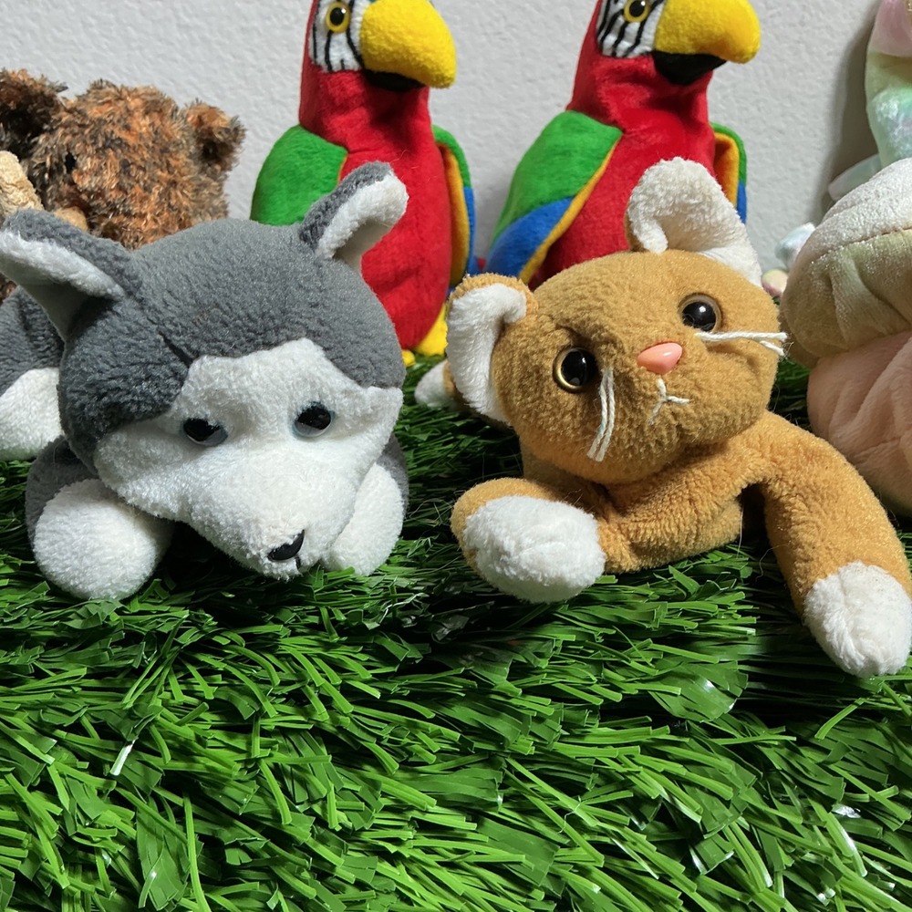Ty Beanie Babies Plush Lot Unisex 8pc Vintage Animals Parrot Husky Cat Seahorse - Picture 6 of 6